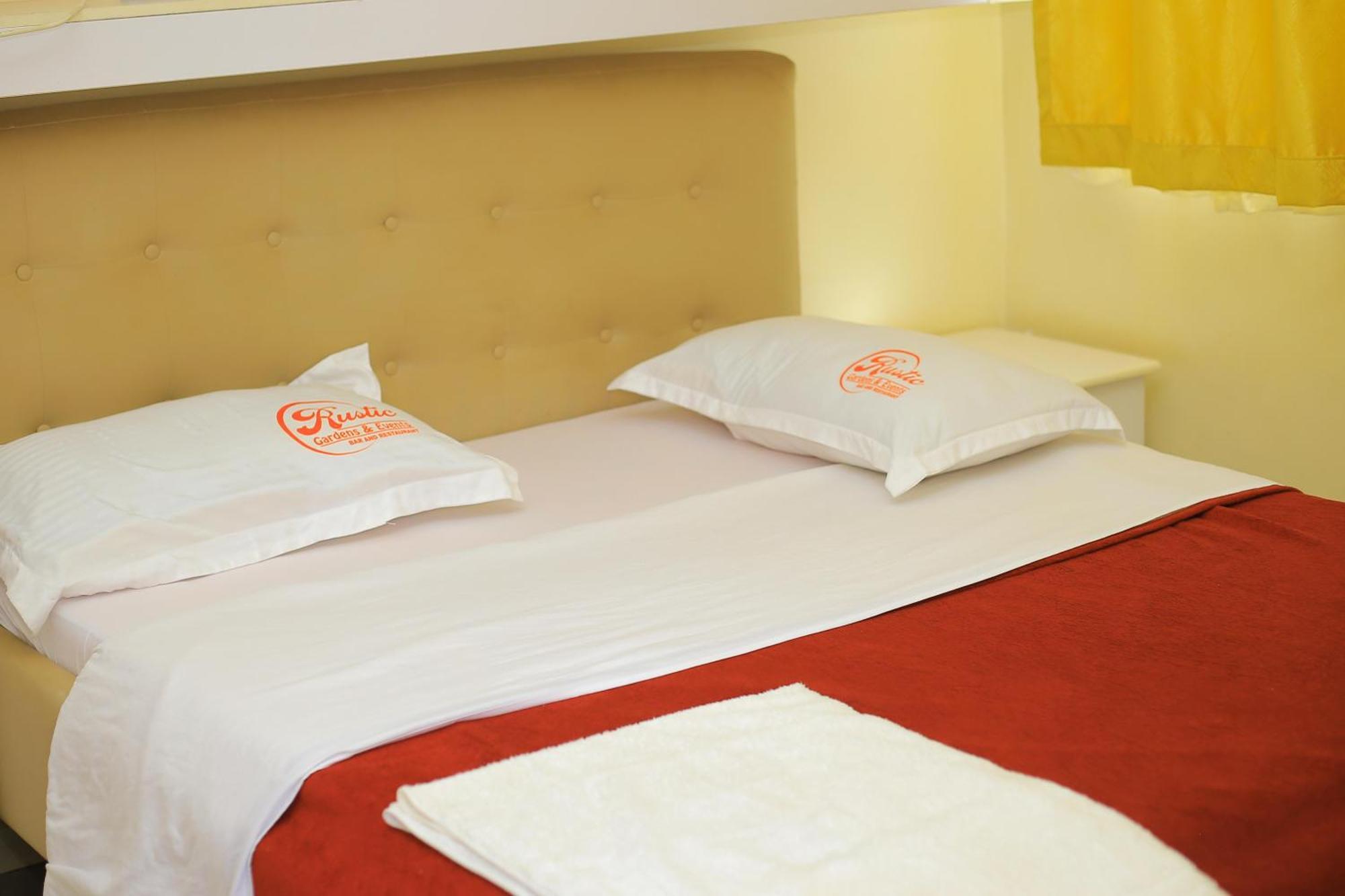 Rustic Gardens Bed & Breakfast Kitunzi Lungujja Kampala Exterior photo